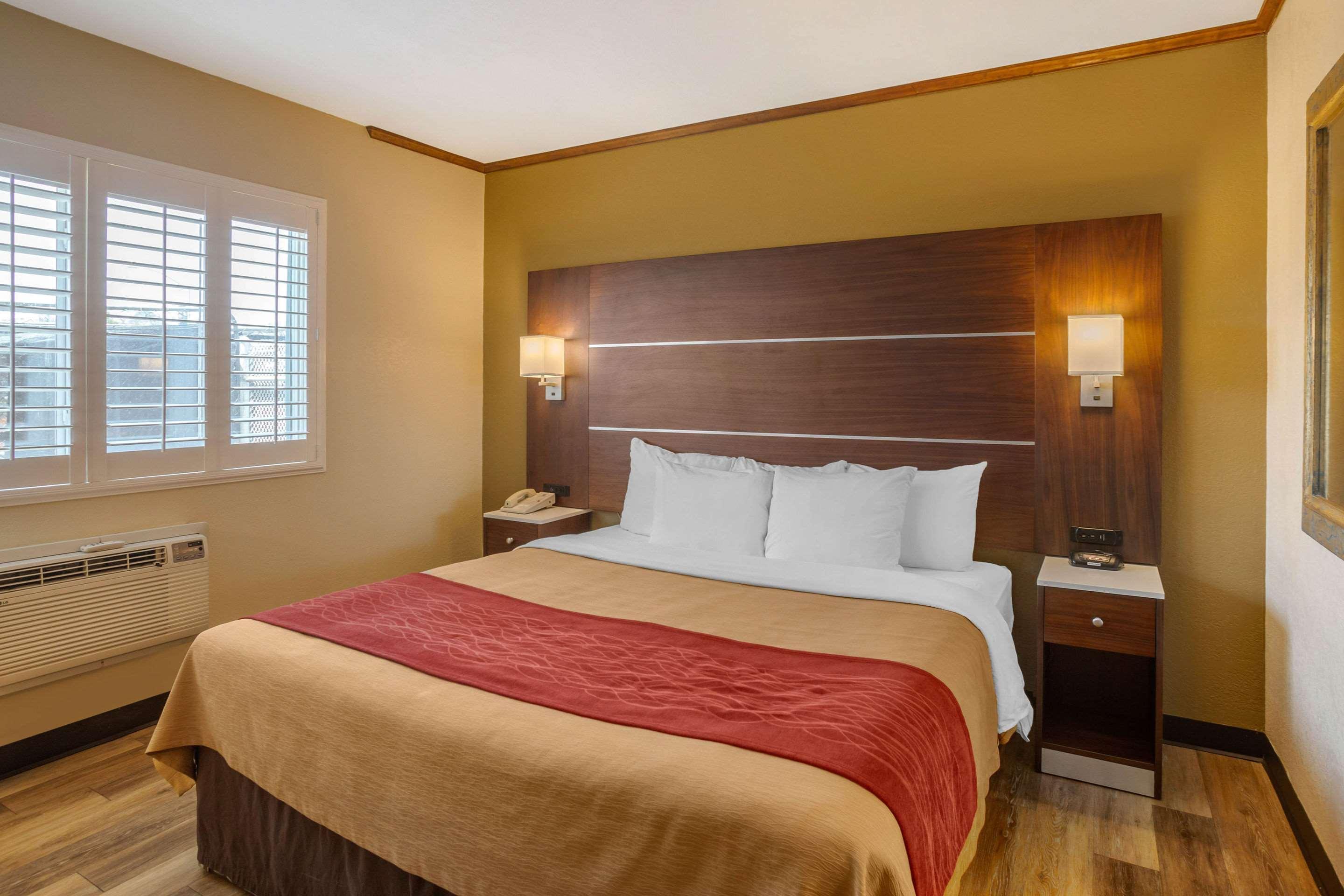 Comfort Inn San Diego Airport At The Harbor Екстер'єр фото