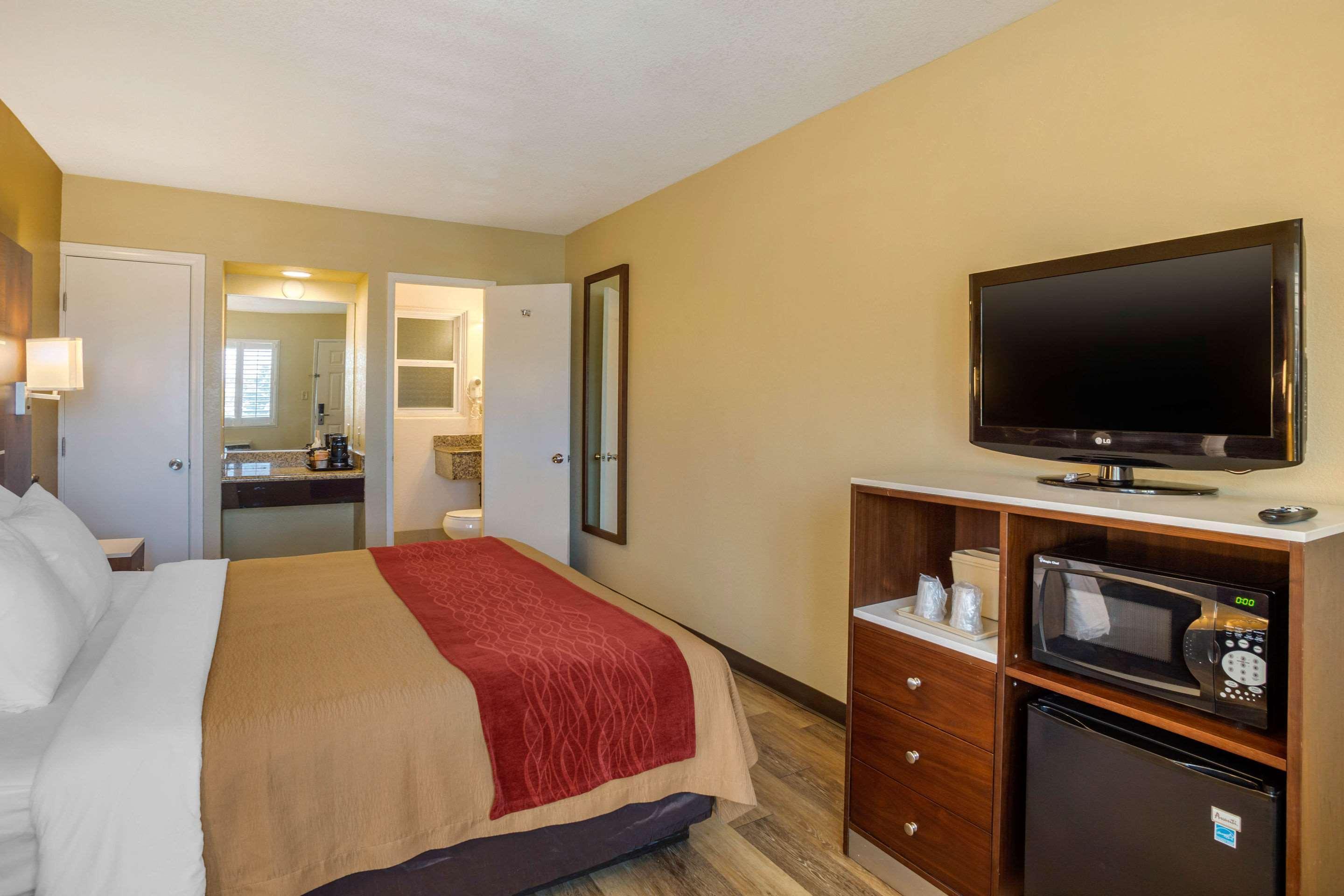 Comfort Inn San Diego Airport At The Harbor Екстер'єр фото