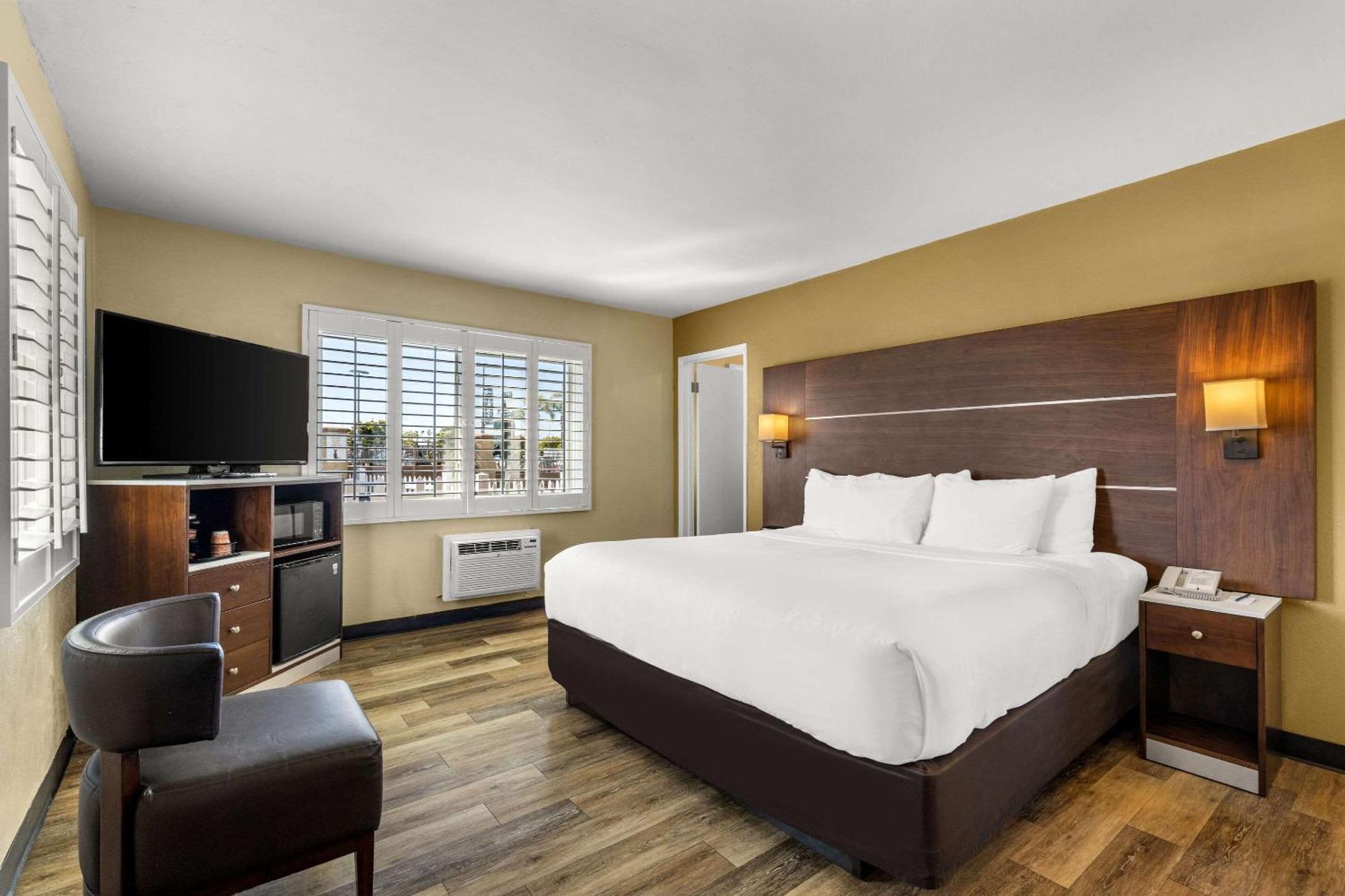Comfort Inn San Diego Airport At The Harbor Екстер'єр фото