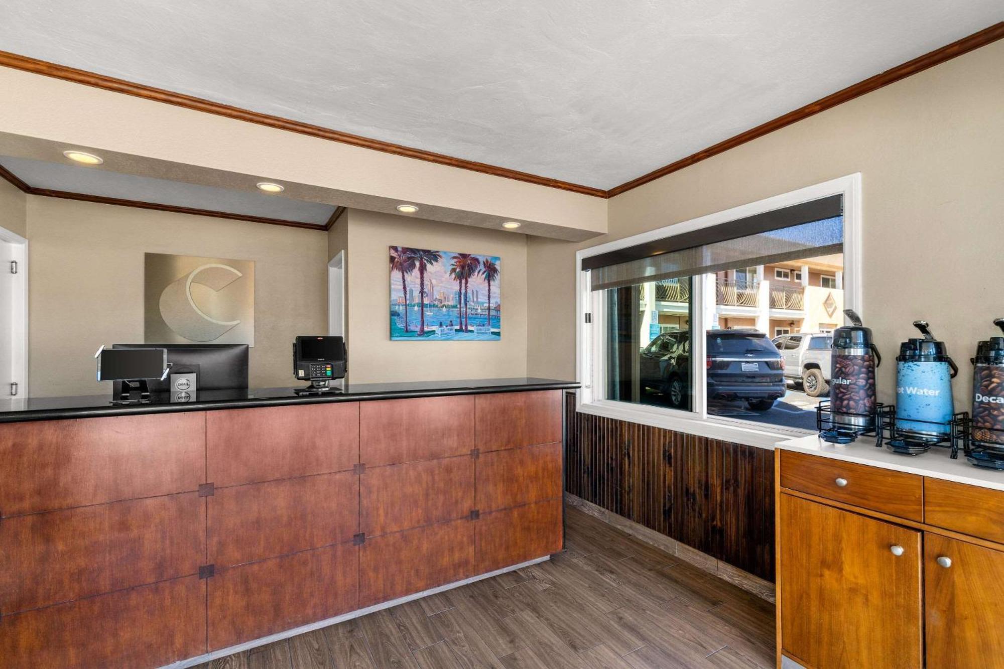 Comfort Inn San Diego Airport At The Harbor Екстер'єр фото